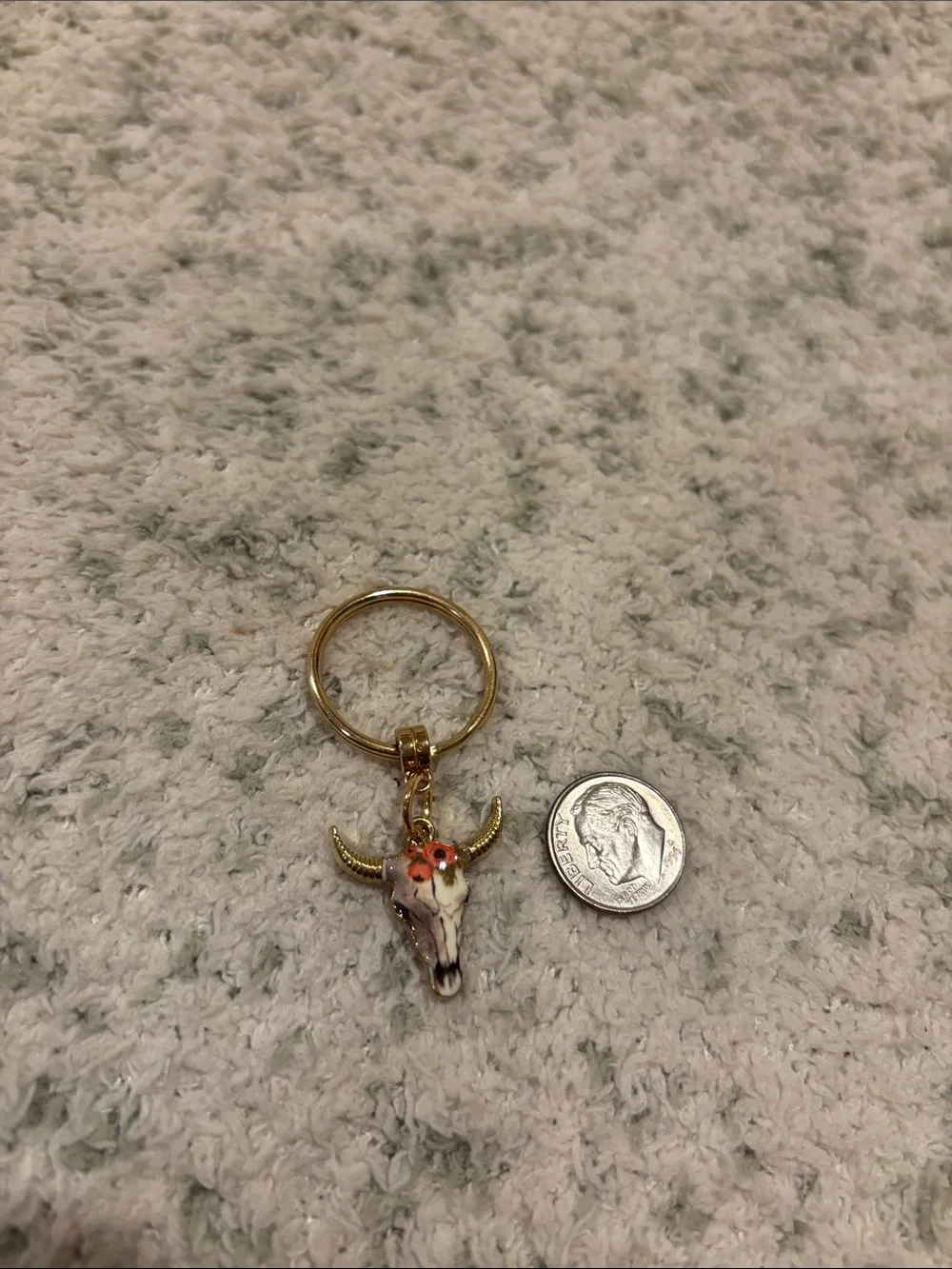 Gold-Tone Western Cattle Skull Bull Keychain with Floral Accent NWT 2”